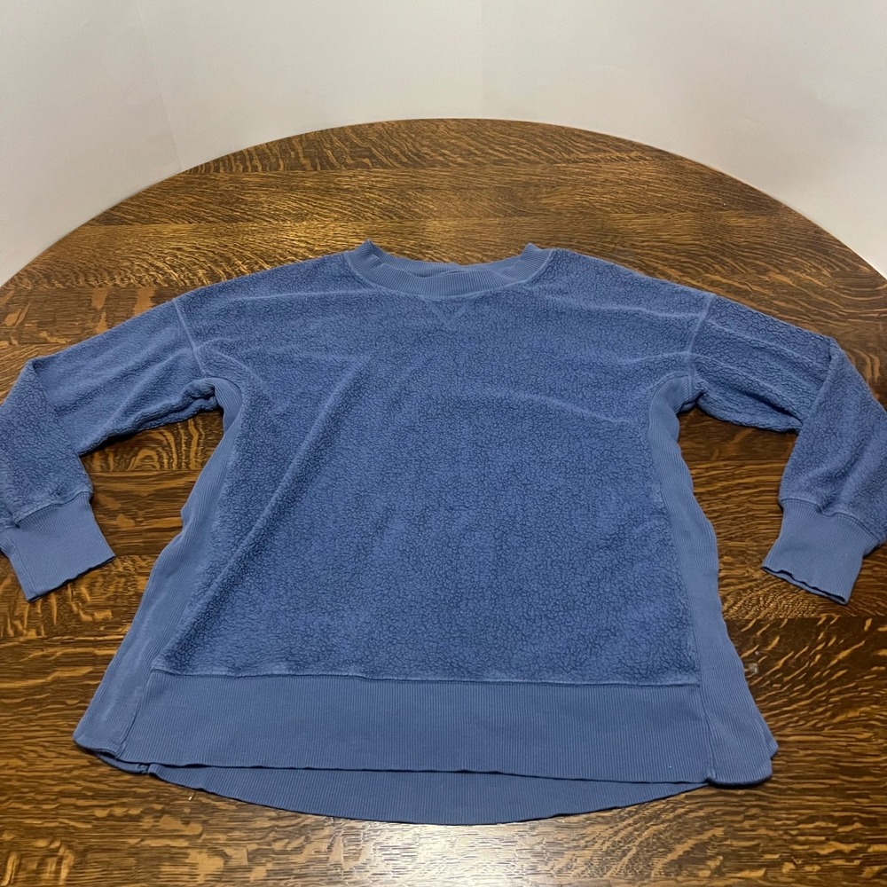 Aerie Sweatshirt Women Medium Blue Chilled Out Sherpa Texture Ribbed Side Slits